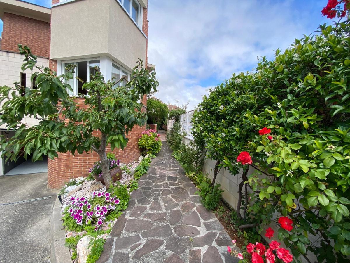 Casa Chalet Jardin Particular Ideal Grupos Y Familias Baranain 外观 照片